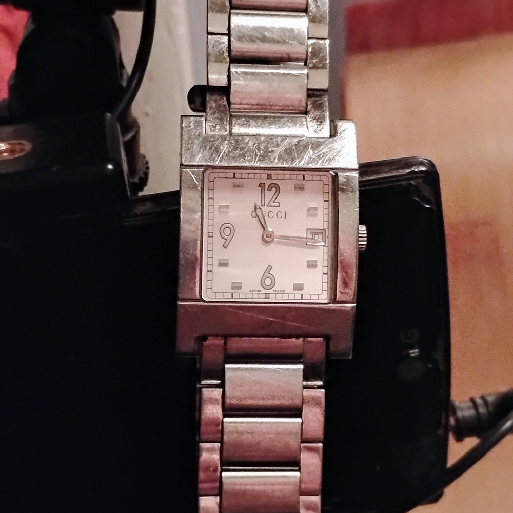 Gucci Watch - Picture 16 of 16
